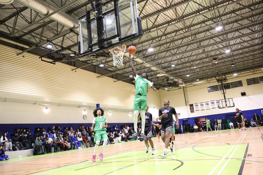 Leaders basketball LaSalle