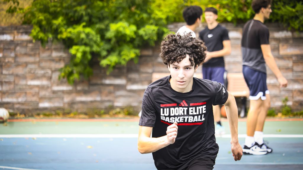 4 The Hood Montreal basketball