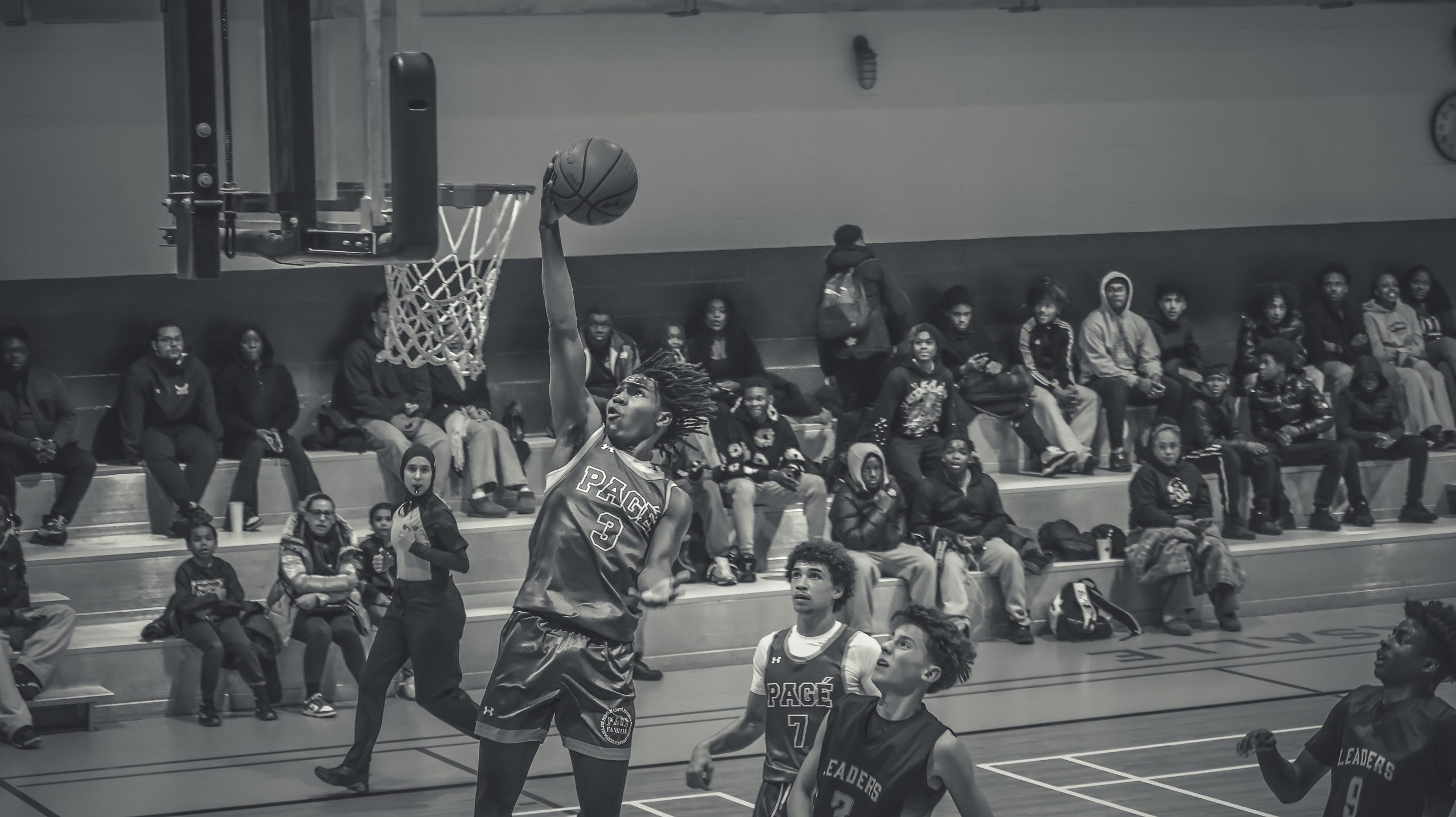 Page Montreal Basketball